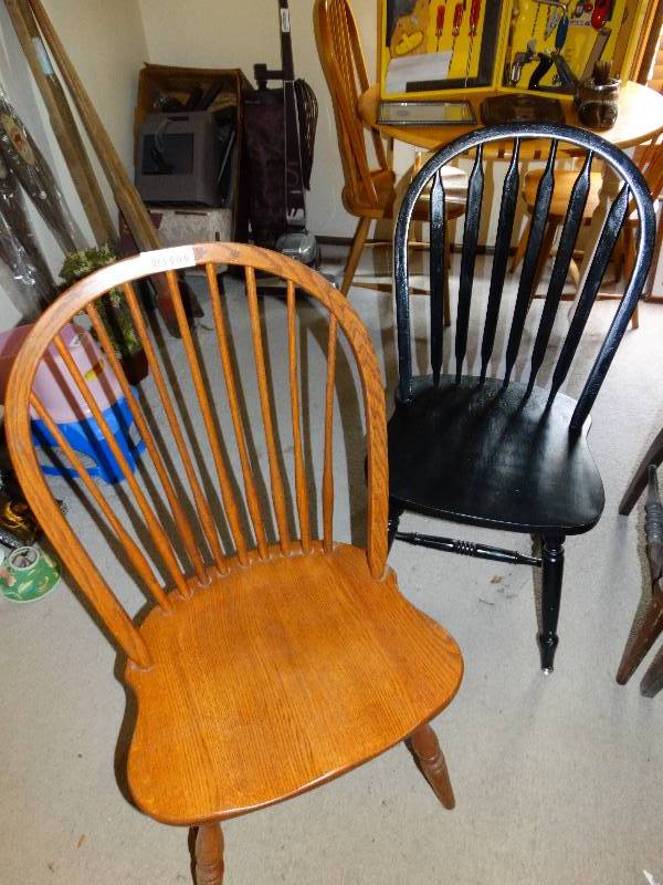 lot 174 image: 2 wood chairs