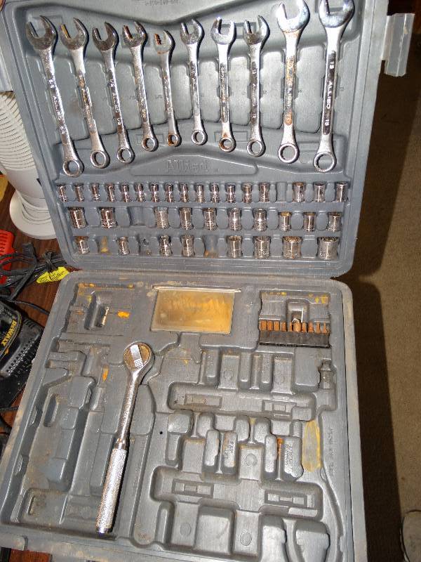 lot 280 image: Allied tool set in case