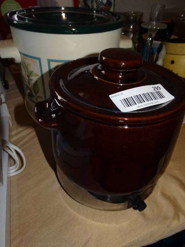 lot 299 image: 2 crock pots w lids