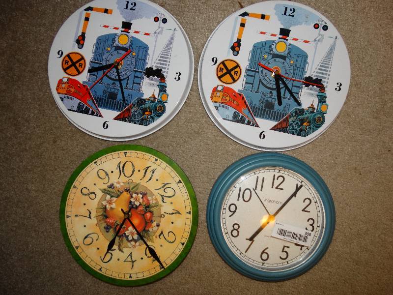 lot 308 image: 2 train clocks 1 fruit clock 1 blue clock