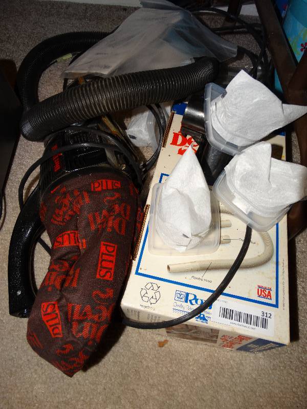 lot 312 image: Dirt devil hand vac w attachments