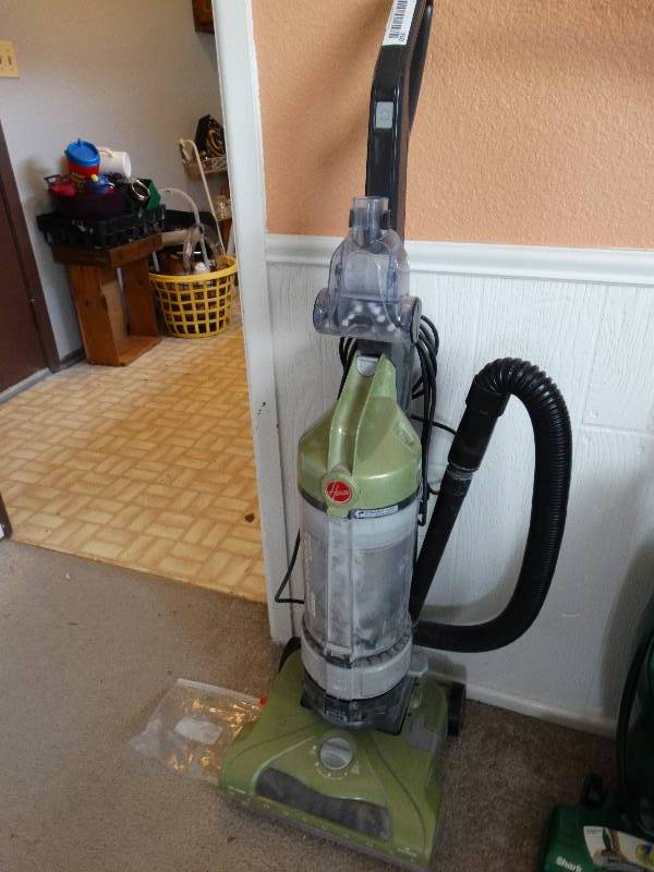 lot 350 image: Hoover wind tunnel vacuum