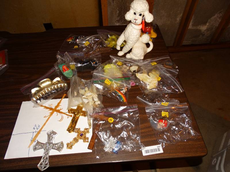 lot 369 image: Hair clips crosses ceramic poodle ornaments