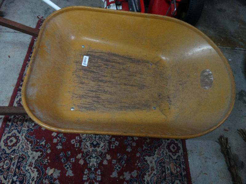 lot 403 image: Wheel barrow