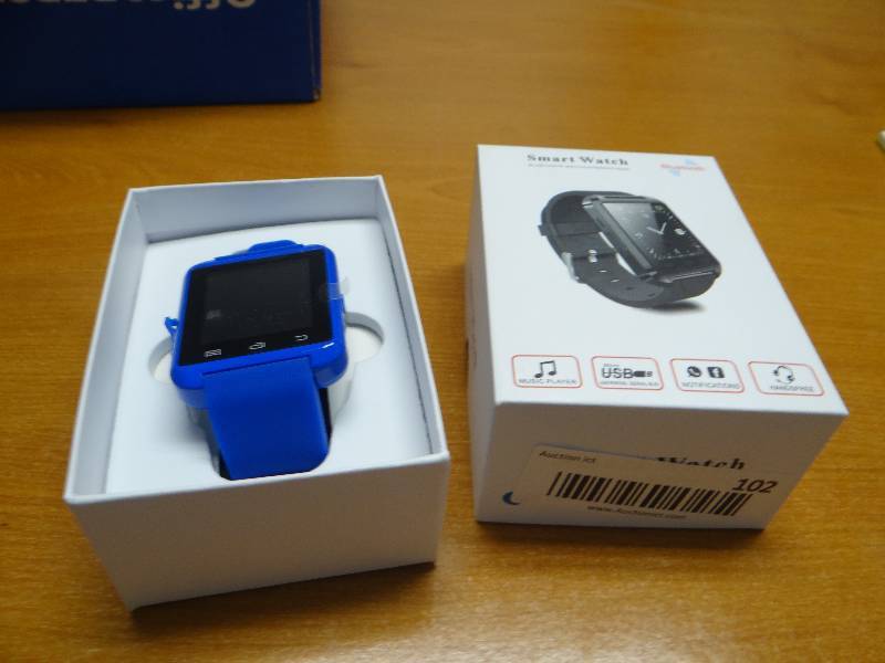 lot 102 image: Blue smart watch- New in box
