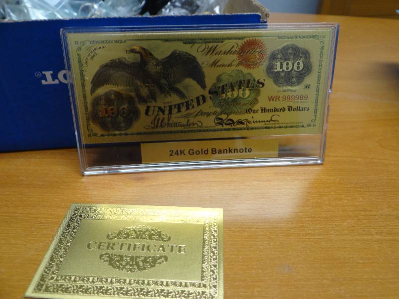 lot 111 image: 24k gold display bank note in plastic