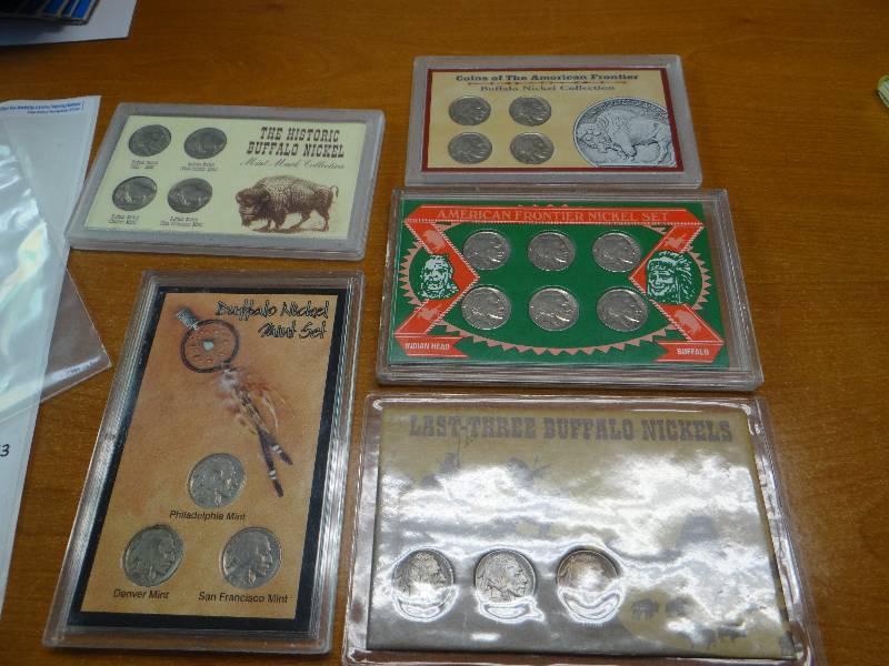 lot 152 image: 5 sets of Buffalo nickels in plastic cases