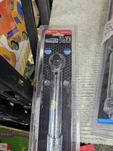 lot 268 image: Power Torque 38 Drive Torque Wrench GM3004, 039564106767