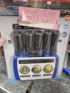 lot 283 image: Power Torque 5-piece Set Bolt Extractors 38in. Drive Ptt0022