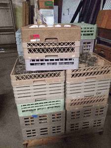 lot 6913 image: Pallet Of Various Glassware and Cups with Dishwasher Racking&nbsp