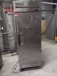 lot 6920 image: True Stainless Door Freezer Model T-19FZ-HC