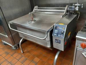 lot 6931 image: Groen Tilt Skillet Model BPP-40G