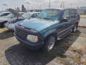 lot 12572 image: 1997 Mercury Mountaineer, AWD  GREEN