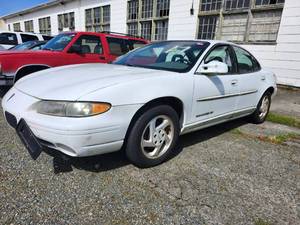 lot 12583 image: 1997 Pontiac Grand Prix  WHITE