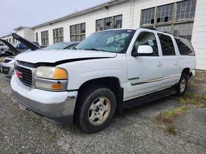 lot 12586 image: 2000 GMC Yukon XL  WHITE