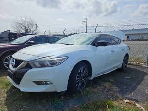 lot 12557 image: 2017 Nissan Maximum, FWD  WHITE