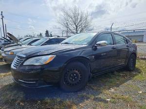 lot 12564 image: 2013 Chrysler 200, FWD  BLACK