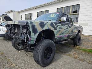lot 12589 image: 1985 Chevrolet S10  Camouflage&nbsp