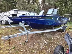 lot 12598 image: 2019 Lowe Fish & Ski 1800 Boat with Mercury 115 Fourstroke Outboard