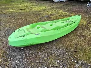 lot 12629 image: 10ft Lifetime Manta Recreational Kayak - Lime Green