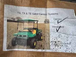lot 19501 image: New Gator Hard Top Kit