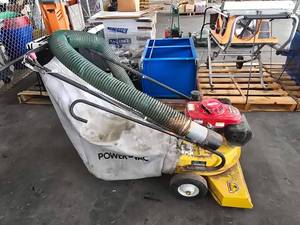 lot 19543 image: Elgee Power-Vac Yard Vacuum MachineModel 634-GH