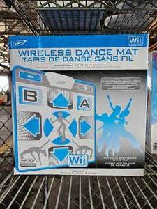 lot 21622 image: Wii Wireless Dance Mat