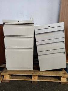 lot 22168 image: (2) Metal 3-Drawer and (1) 2- Drawer Mobile File Cabinets