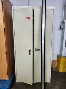 lot 22175 image: Metal Storage Cabinet with Adjustable Shelves