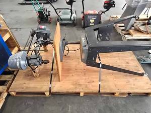 lot 19550 image: Rockwell Delta Bench Top Drill Press Model 11-280
