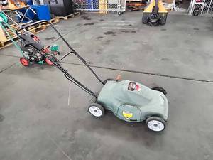 lot 19556 image: Black And Decker Electric Lawn Mower Model MM275