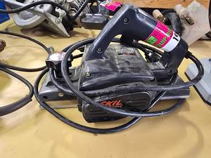 lot 19562 image: Skil Professional Hand Planer Model 1550