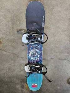 lot 19625 image: Arbor Cheater 20 Snowboard 120cm with Bindings