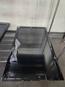 lot 21712 image: 42in LG TV
