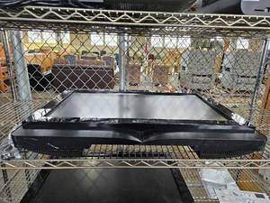 lot 21729 image: 32in Vizio TV