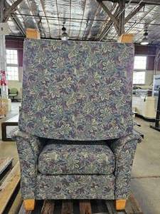 lot 21745 image: (2) Sauder Fabric Chairs