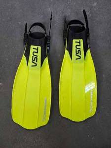 lot 19657 image: (3 sets) TUSA Liberator X-Ten Diving Fins Size M - Neon Yellow