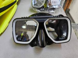 lot 19666 image: (3) NEW TUSA Liberator Diving Mask - BlackWhite Tempered Glass
