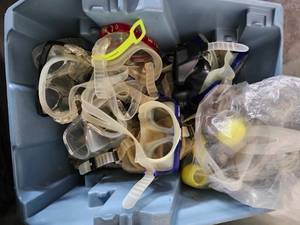 lot 19668 image: Assorted Diving Masks and Snorkeling Equipment Lot