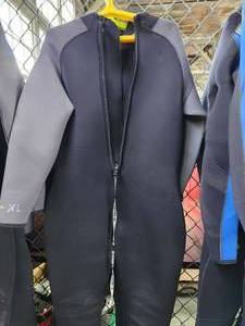 lot 19683 image: (1) XL Harveys 7mm Flex Wetsuit Full Body