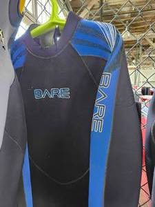 lot 19684 image: (1) XL, BARE Wetsuit - Black and Blue Full Body