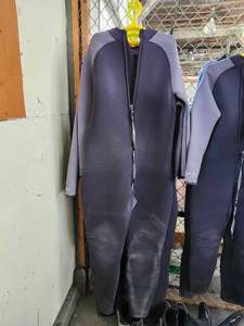 lot 19685 image: (1) XL, Harveys Full Body Wetsuit - GrayBlack Neoprene