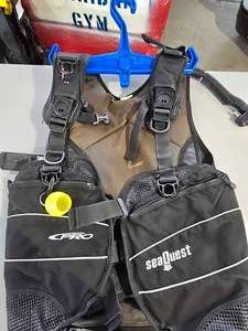 lot 19749 image: SeaQuest Pro Scuba BCD Buoyancy Compensator Device Size Large