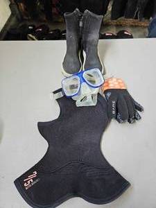 lot 19793 image: Scuba Diving Equipment Set - Boots, Mask, Gloves and Hood