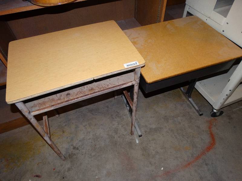 lot 660 image: 2 vintage classroom desks