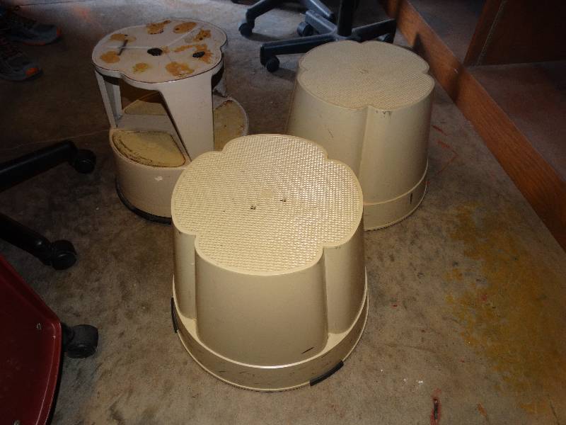 lot 661 image: Rolling Library stools