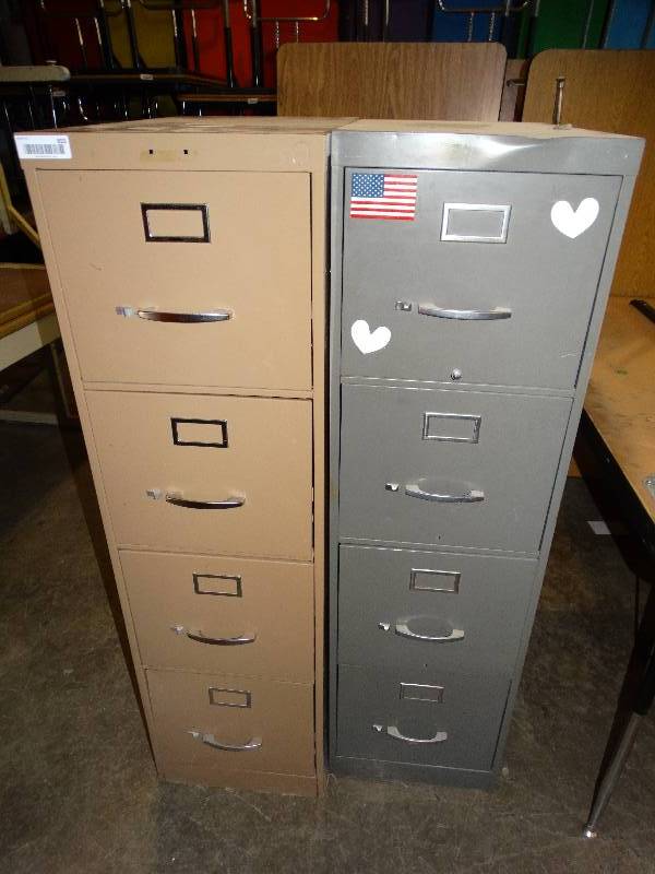 lot 693 image: Pair of 4 drawer file cabinets