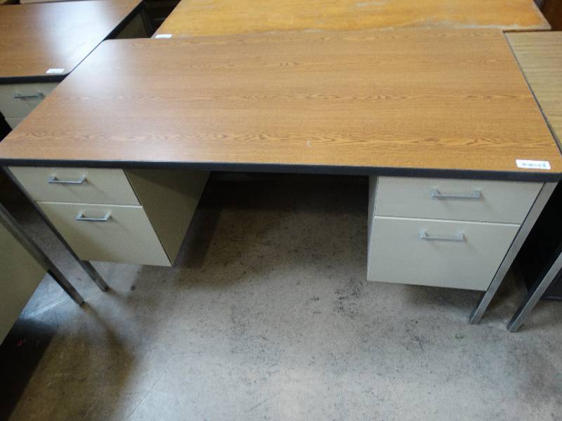 lot 730 image: Metal office desk