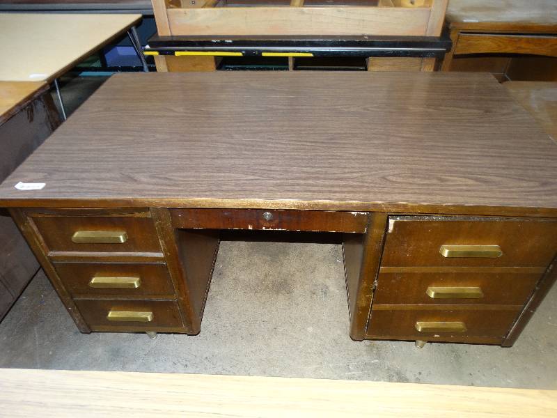 lot 733 image: Wood teachers desk