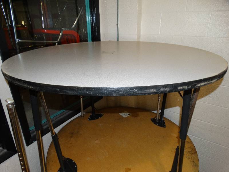 lot 749 image: 3 round classroom tables